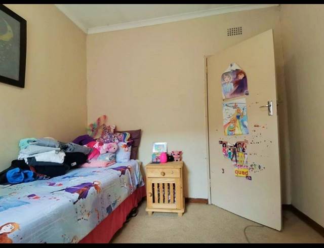 3 BEDROOM FREESTANDING FOR SALE IN SUIDEROORD
